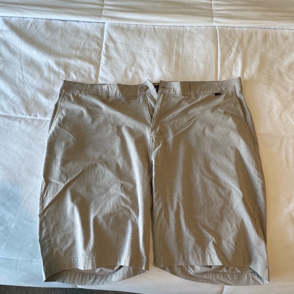 Travis Matthew shorts